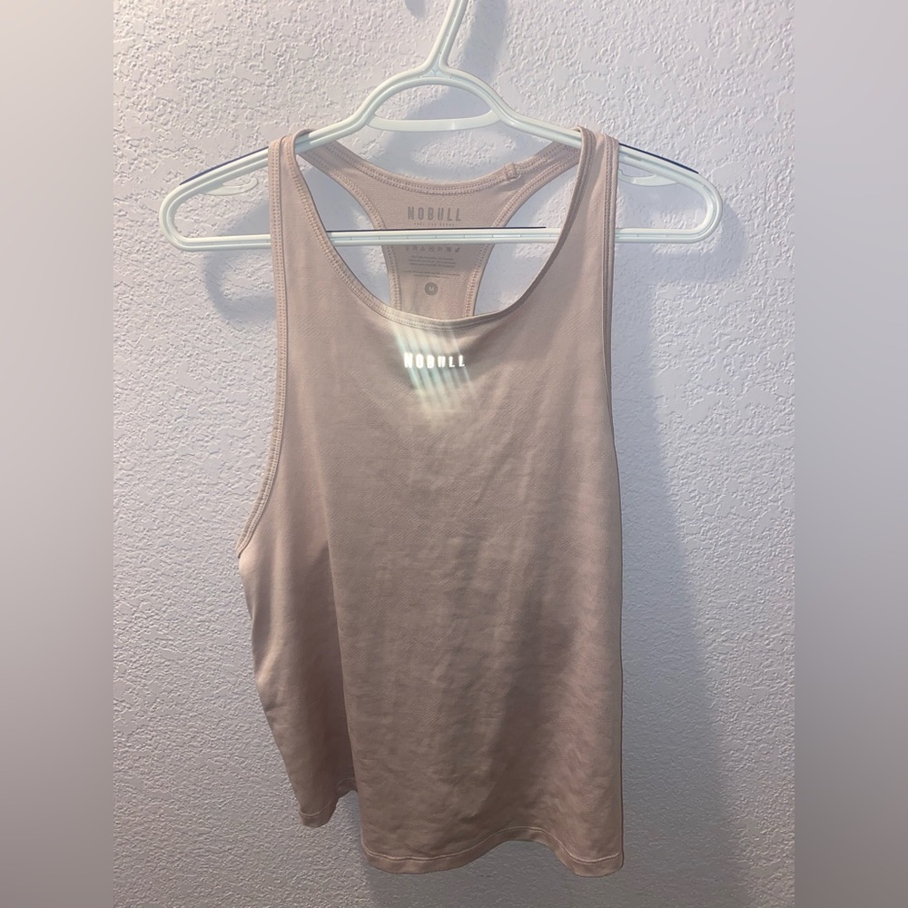 NOBULL light pink tank top
